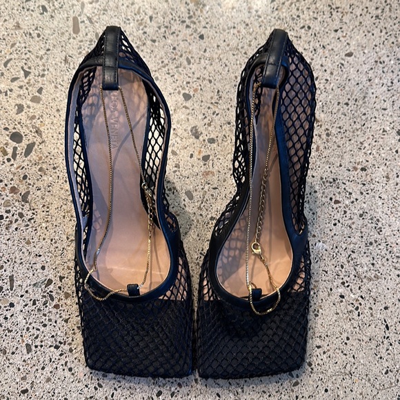 Bottega Veneta Stretch Pumps with Chain - Picture 3 of 5